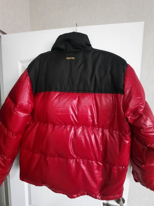 Продам пуховик (Корея) унисекс