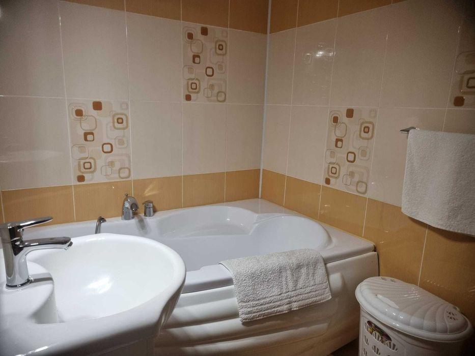 Apartament 2 camere decomandate, Zonă Ultracentrală