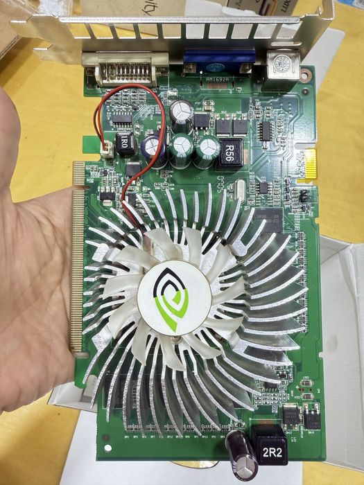 Видеокарта GeForce9800