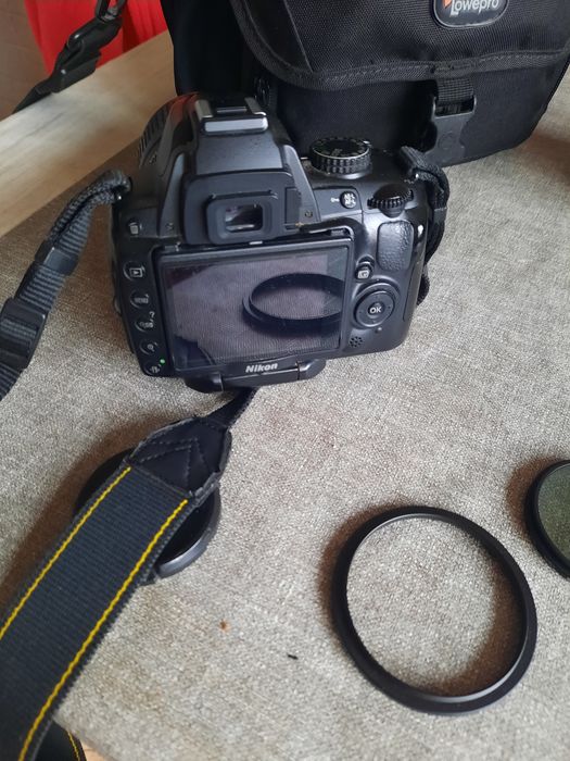 Фотоапарат Nikon D5000