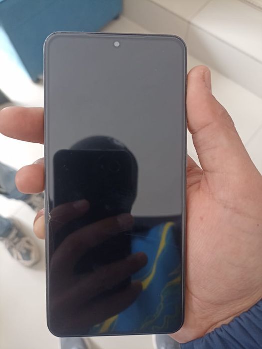 Продам самсунг s21