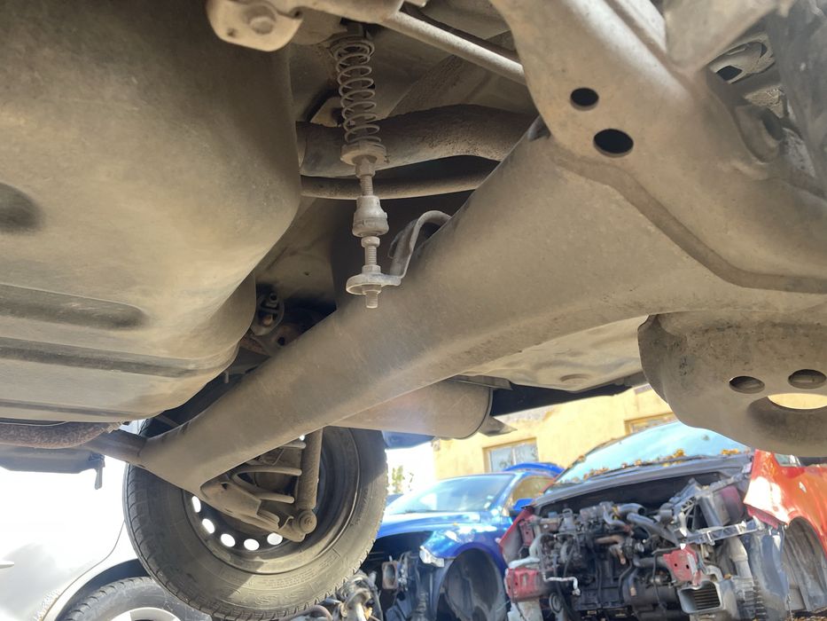 Заден мост за toyota yaris 99 - 2006 г