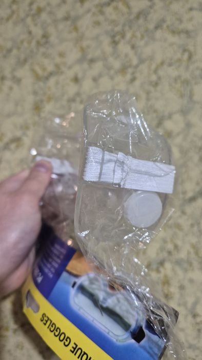 Защитные очки из карбона +