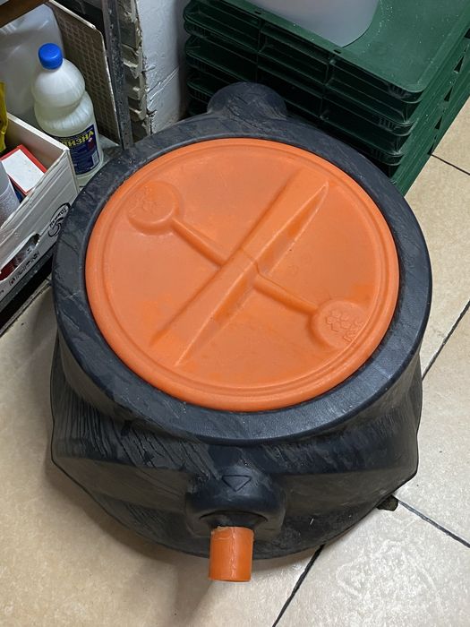 Жироуловитель 50л б/у