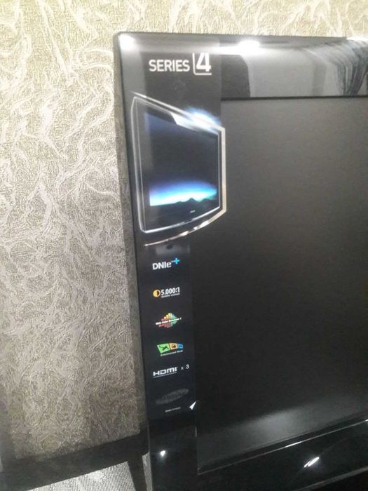 Телевизор Samsung
