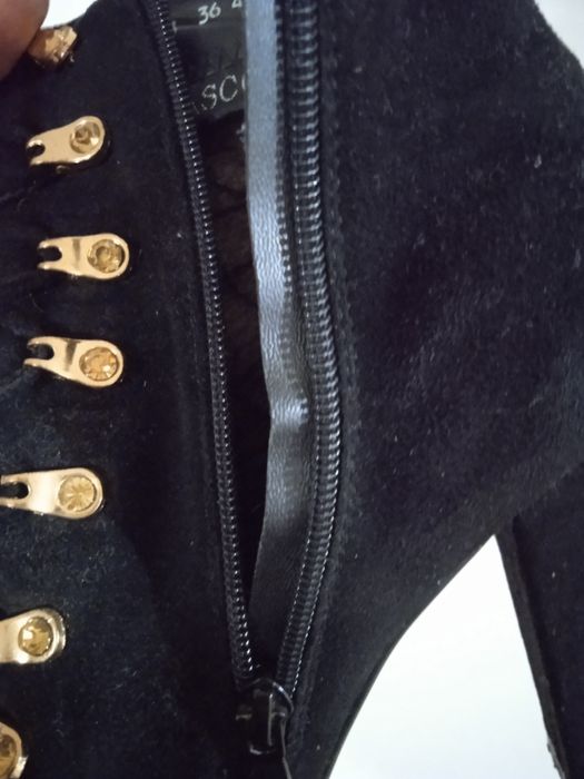 Продам замшевые полусапожки