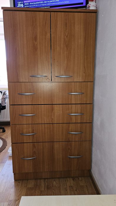 Vând dulap camera copil