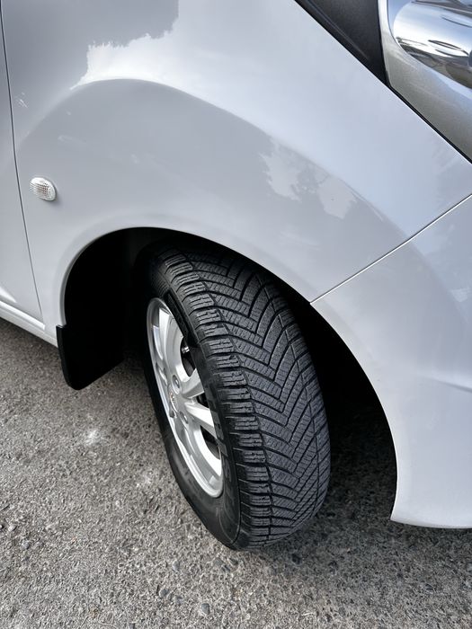 Minish uchun tayyor sotiladgon Spark bez xarajat ummuman kraskasi yoq