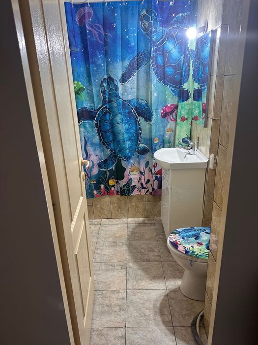 Închiriez apartament
