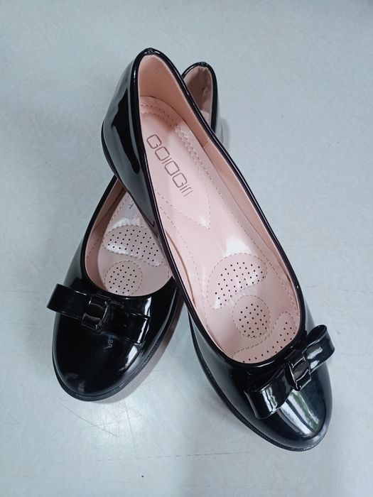 Продам балетки женские