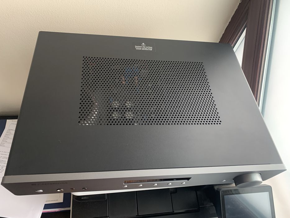 Amplificator integrat Cambridge Audio AXA35 + boxe Mission 732