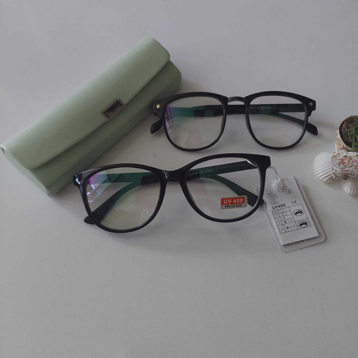 2 бр. рамки  за диоптрични очила