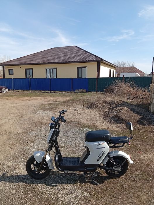 Скутер Jorghatai.