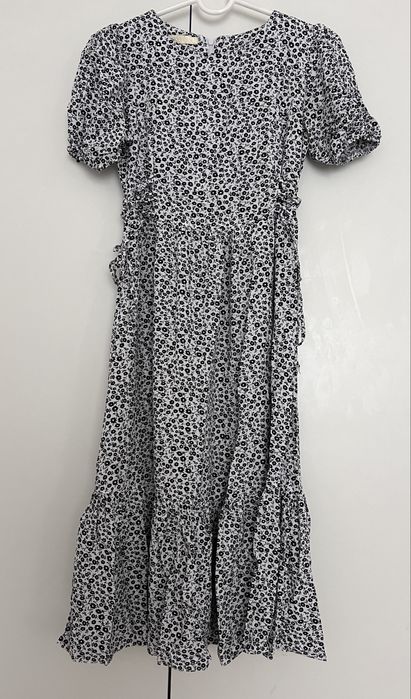 Платье и вещи для женщины