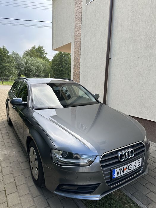 VÂND AUDI A4 B8 FACELIFT 2013 – 2.0 TDI 142 CP – AUTOMAT - 320.000 KM
