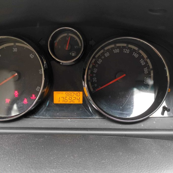 OPEL ANTARA 2011,  Diese 2.0  , EURO 5 , Senzori de parcare, KM reali