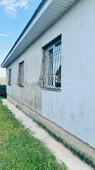 Продаётся кирпичный 4-комнатный дом
