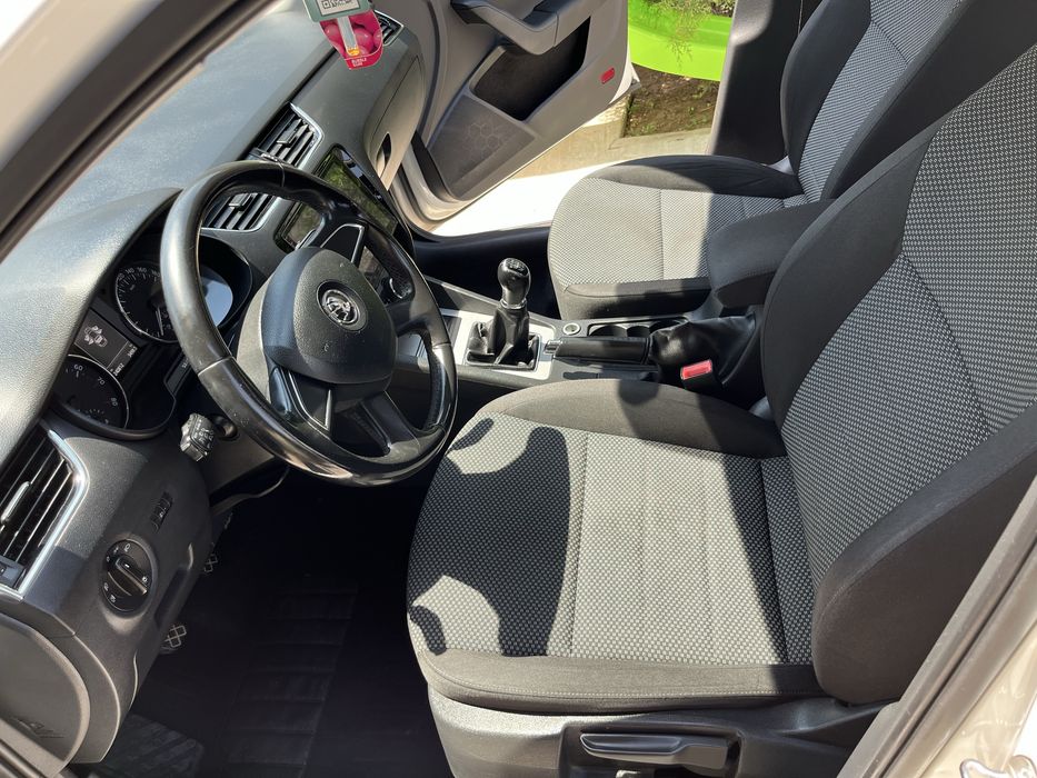 SKODA Octavia 2013 — imagine 3