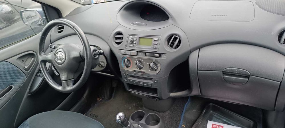 Toyota Yaris 1.0/1.3/1.4  2003г. на  части