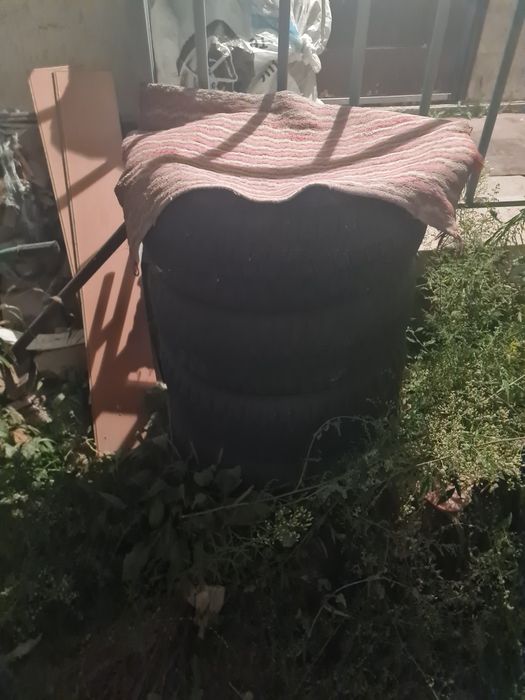 Продам зимние шины Гоформ