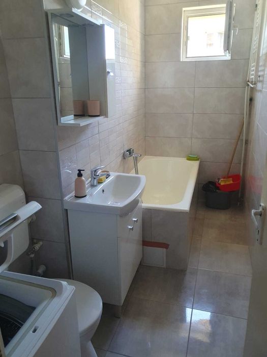 Apartament cu 2 camere de închiriat