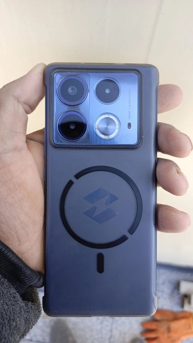 Infinix note 40s 8/256gb xolati yaxshi