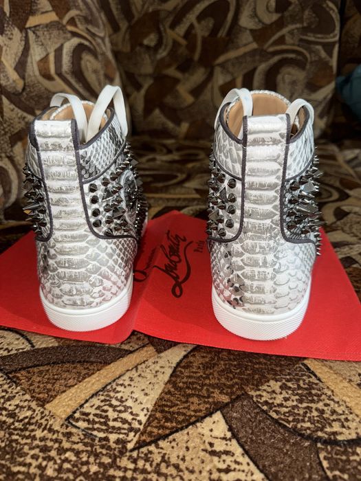 Christian Louboutin – adidași originali cu ținte