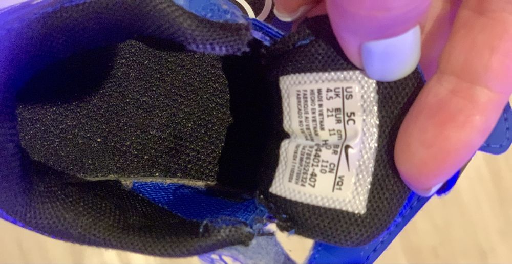 Маратонки Nike 21 номер