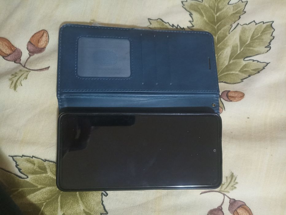 Продавам Xiaomi redmi note 12 pro 4 g  128/6 gb ,перфектен без забележки почти неизползван 110 евро