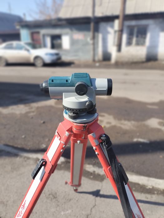 Нивелир оптический