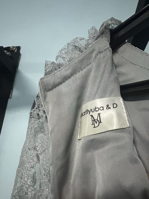 Продам платье нарядное, размер S