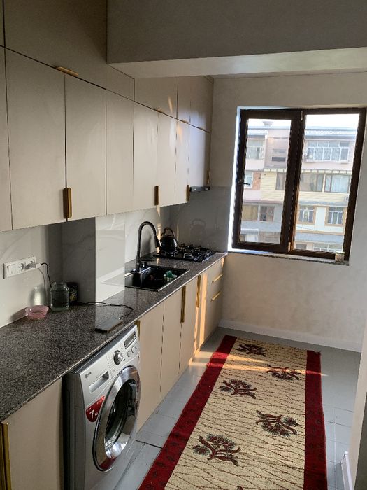 Dom 4 xona chorsuda evro remont srochni sotladi