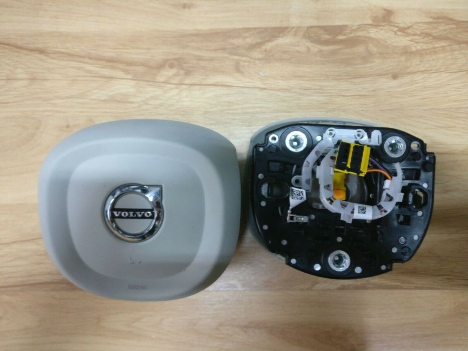 Airbag Volan VOLVO XC40 XC60 XC90 S90 V90 2016+ Crem