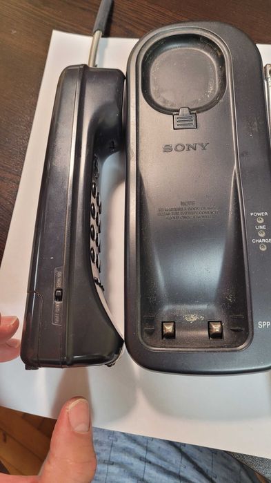 Телефон безжичен стар с кабел  , работещ Sony