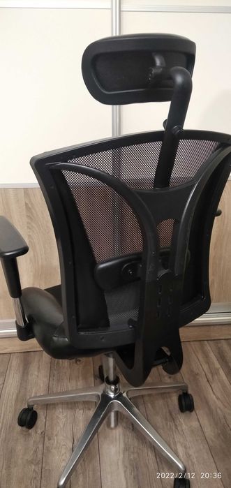 Кресло офисное "Pilot R HR"