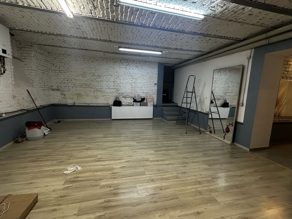 Vand spatiu comercial zona centrala 99mp