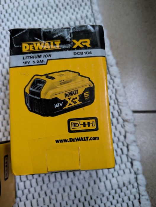 Set 2 Acumulatori DeWalt XR 18V 5.0Ah Li-Ion