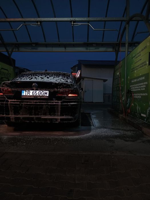 BMW seria 7 e65.