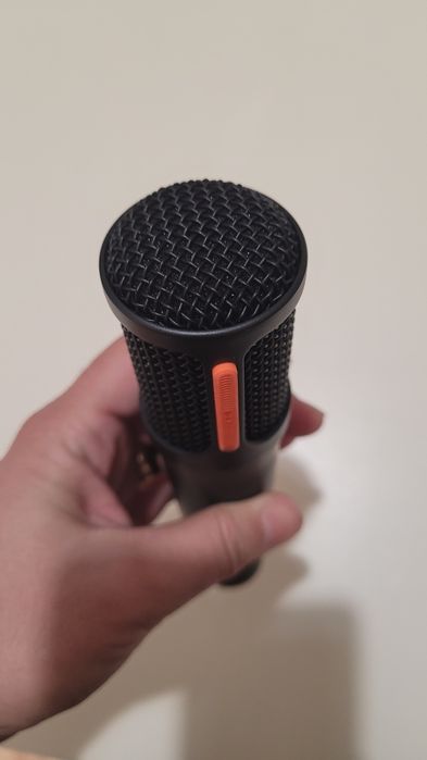 Microfon JBL wireless modelul nou 2025