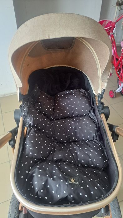 Коляска в хорошем состоянии.