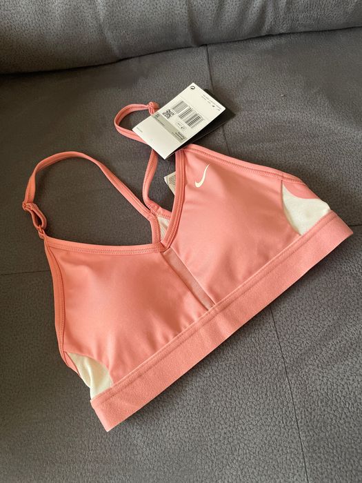 Дамско бюстие Nike