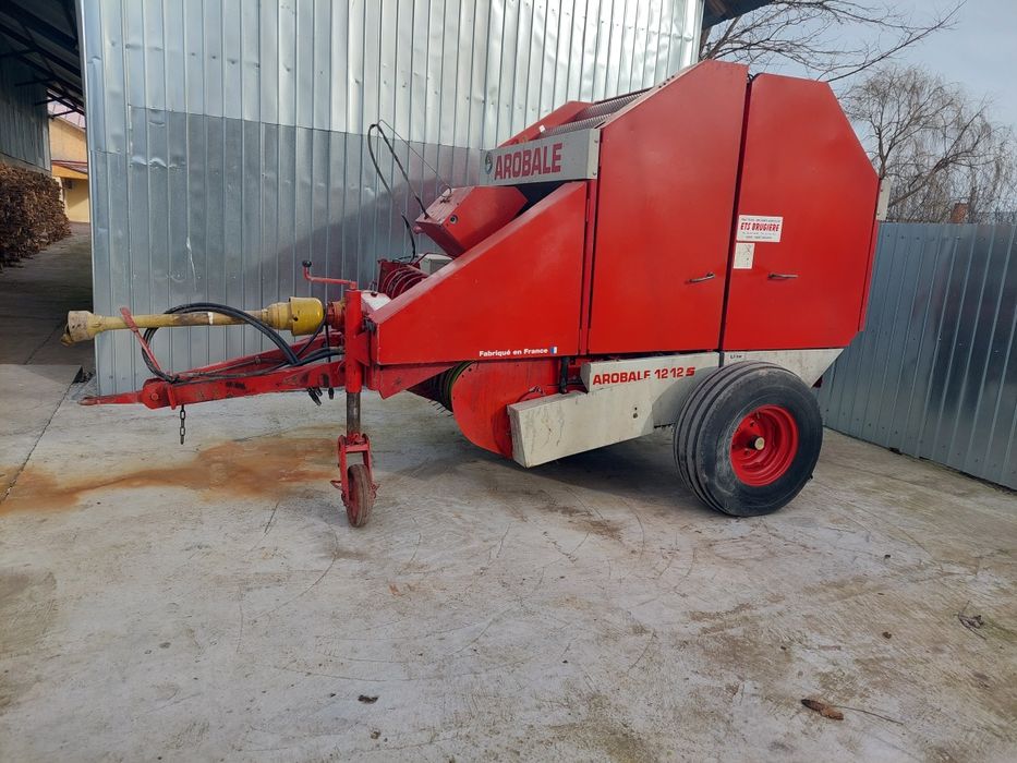 Presa de balotat balotiera rotunda claas rollant 44s 46 aroballe