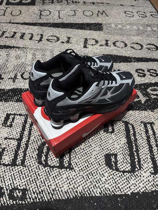Чисто нови обувки NIKE
