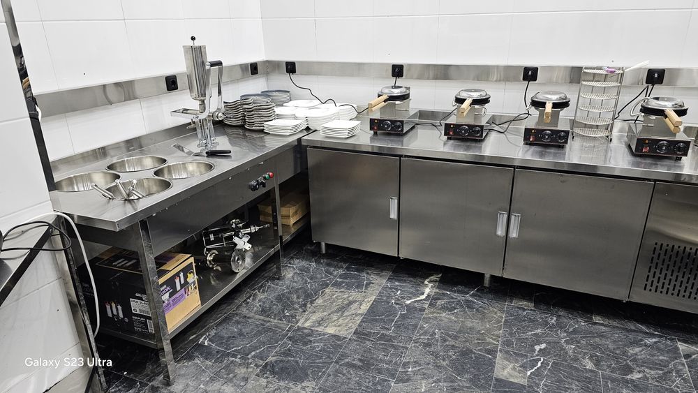 Стол холодильник с выдвижной ящиками