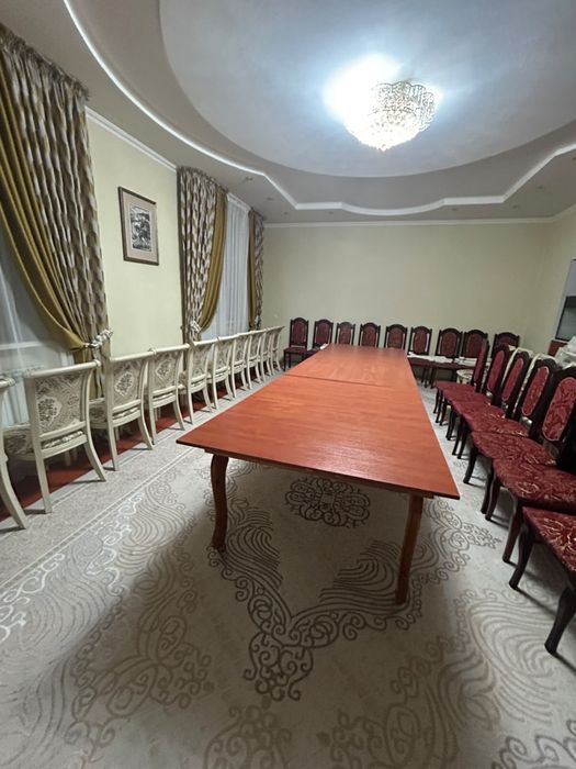 Продам большой стол