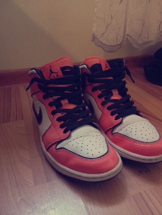 Jordan 1 Mid Turf Orange