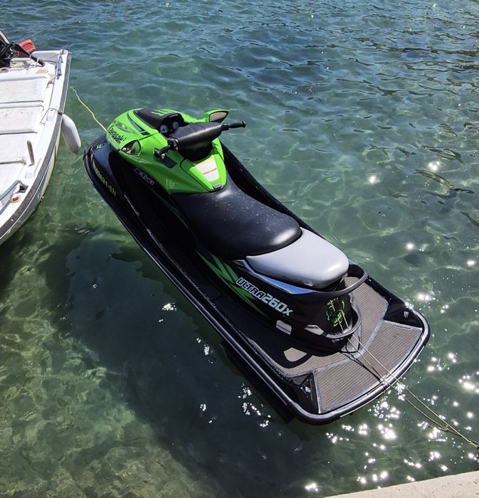 Ski jet Kawasaki Ultra 260 înmatriculat Romania
