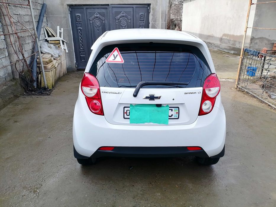 Продаётся Spark 2012 года 3 позиции