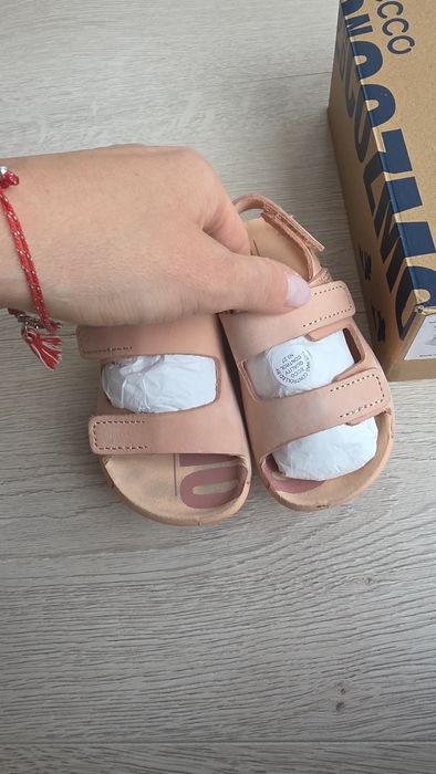 Sandale ecco marimea 22