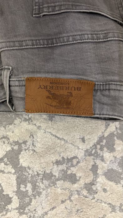 Джинсы BURBERRY Оригинал